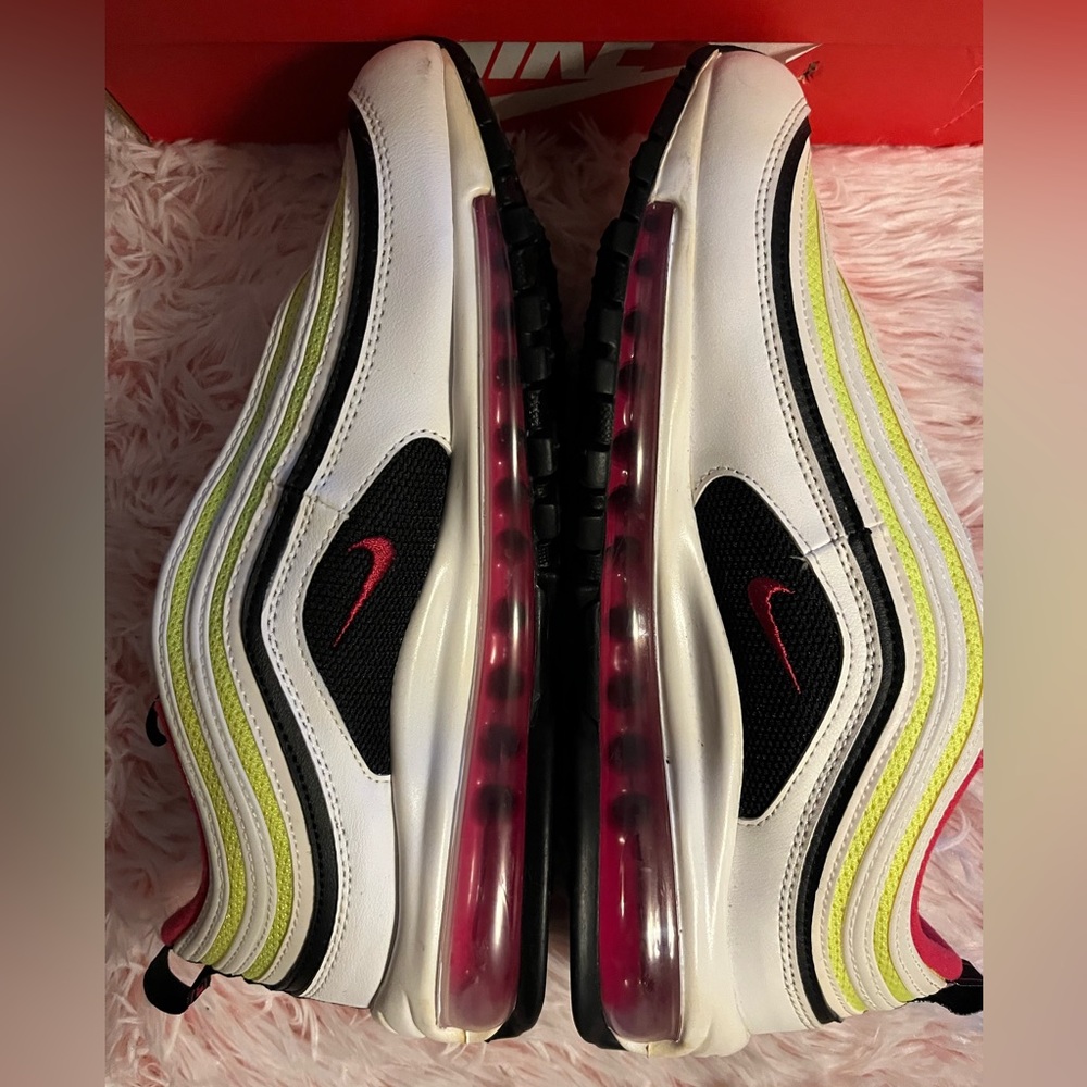 Brand new Nike Air Max - Picture 5 of 6